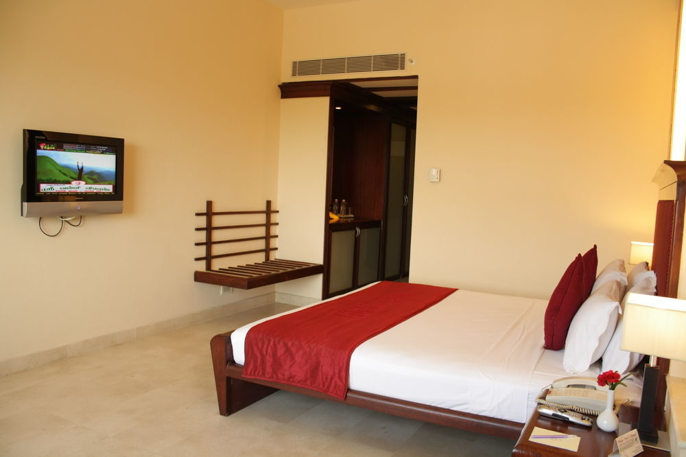 Hotel Atithi Puducherry Zewnętrze zdjęcie