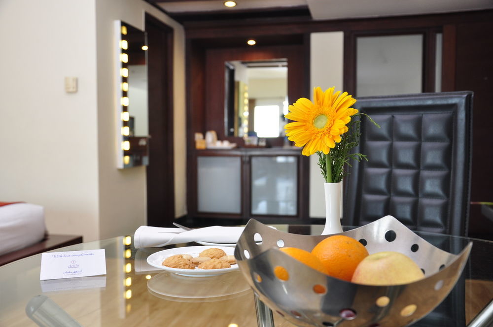 Hotel Atithi Puducherry Zewnętrze zdjęcie