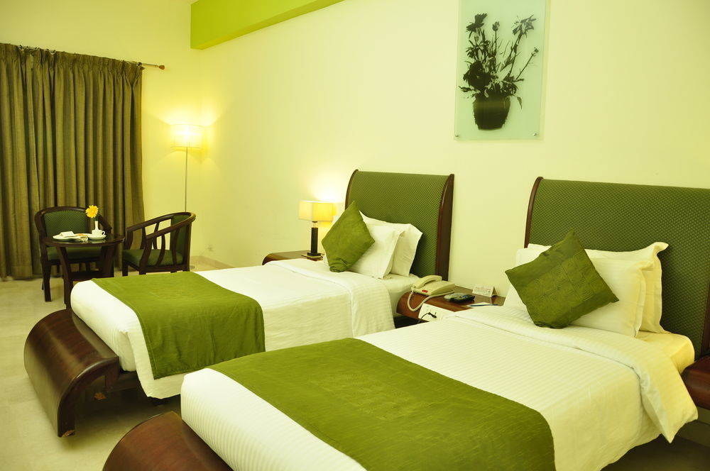 Hotel Atithi Puducherry Zewnętrze zdjęcie