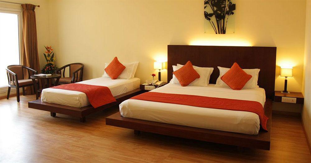 Hotel Atithi Puducherry Zewnętrze zdjęcie